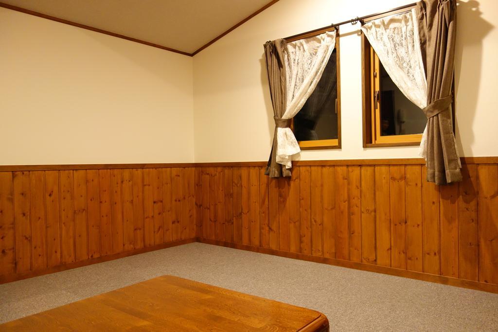 Hotel Community House Tyrolien à Hakuba Extérieur photo