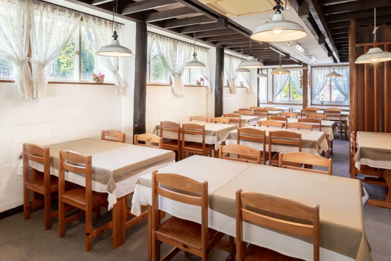 Hotel Community House Tyrolien à Hakuba Extérieur photo